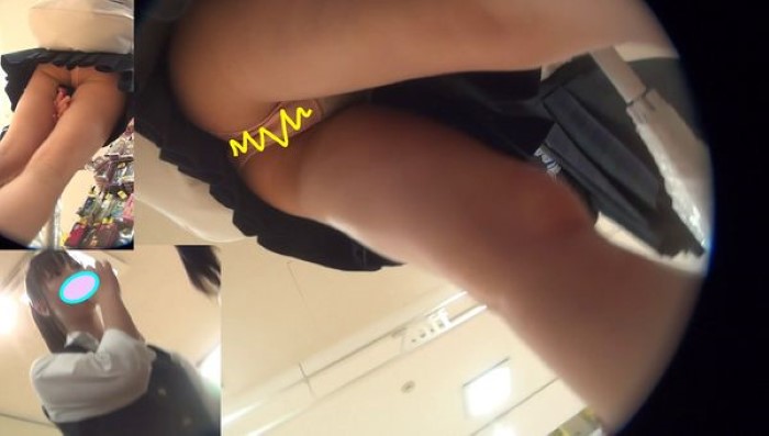 神降臨！か、可愛すぎる制服ちゃんがっつりパンチラ大サービス