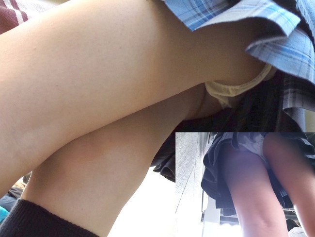 通学中に何度も撮られるJKちゃん vol.25