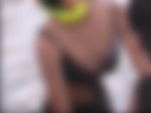 【超画質】海でエスの胸チラ　無修正