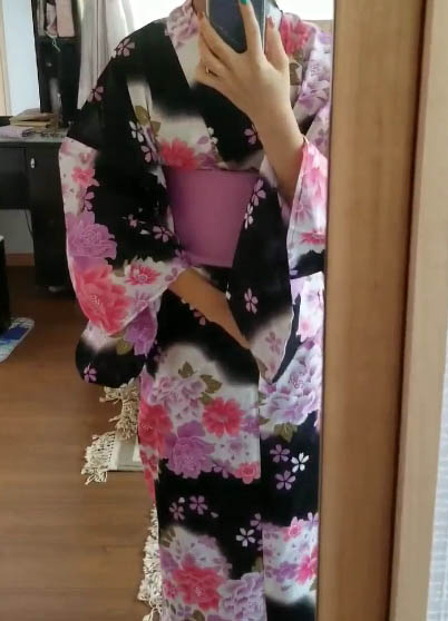 しーにしては下の毛濃いかな?