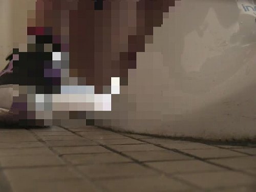 sがっこう♀トイレ盗撮