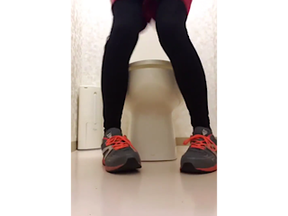 トイレ 限界おしっこ我慢 お漏らし