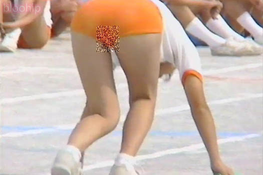 【超オススメ】B46お股の湿り気がよくわかるオレンジブルマー